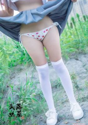 吃胸抓奶摸下面的视频