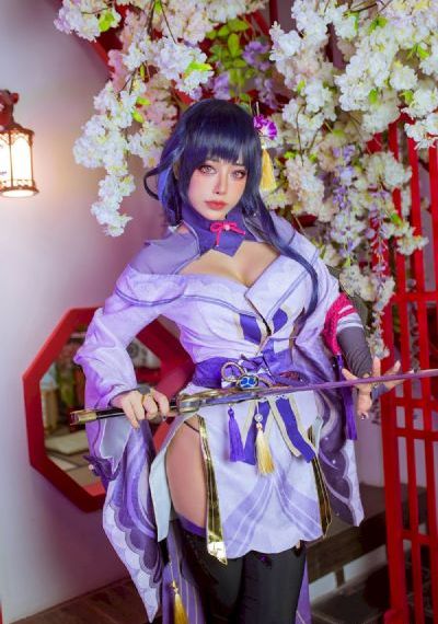 裙子下面有怪兽