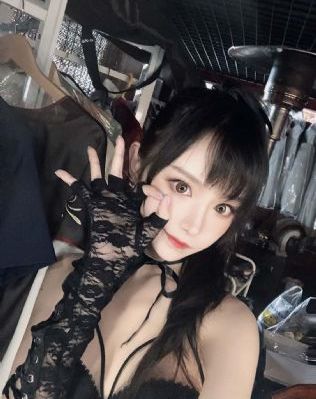 迷人的保姆hd